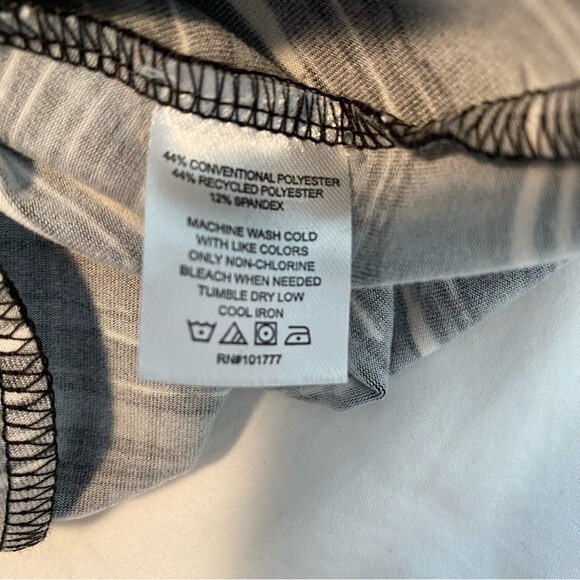 Soybu Criss Cross Straps Built in Bra Flattering Fit Dress Black White Size XS - Picture 9 of 10